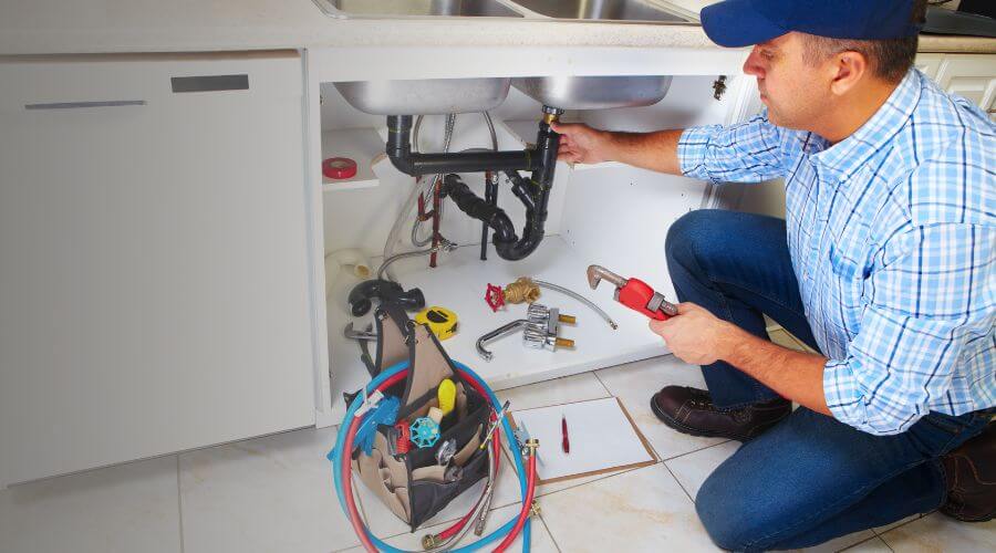 Local expert plumbing services in Charmco, WV